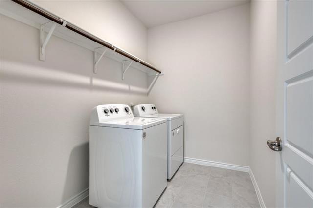 Building Photo - 10213 Torch Light Ln