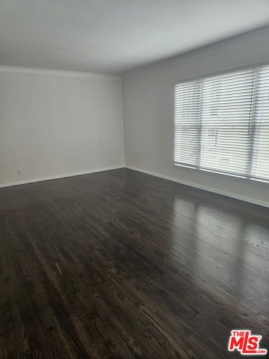 Building Photo - 8561 Holloway Dr