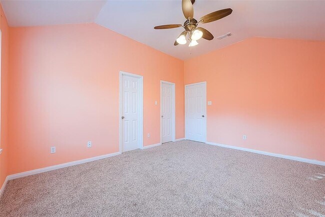 Building Photo - 22207 Falconwood Ln