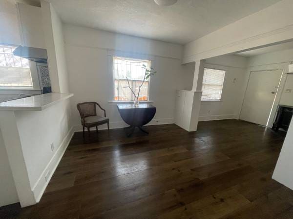 Building Photo - 1625 W 55th St