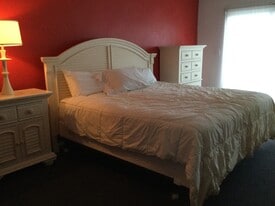 Building Photo - 339 Crystal Lake Rd