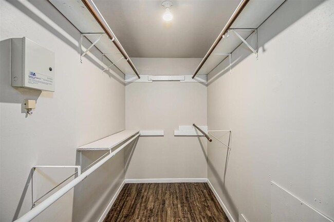 Building Photo - 22807 Canyon Lake Dr