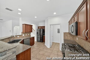 Building Photo - 511 Sedberry Ct