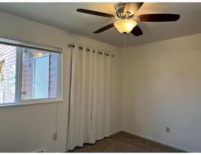 Building Photo - 2201 E 66th Ave