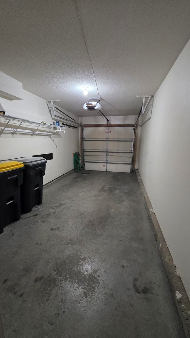 Building Photo - 4555 NE 83rd St