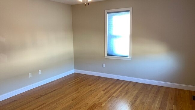 Building Photo - 500 Justin Dr