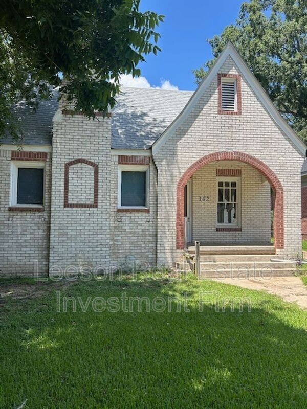 Building Photo - 142 E Jordan St