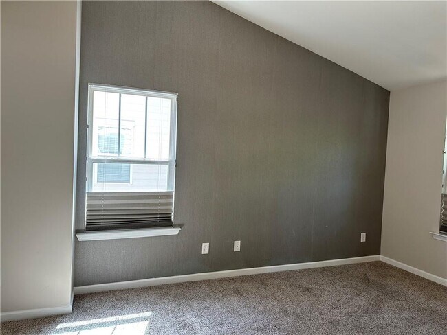 Building Photo - 1492 Liberty Pkwy NW