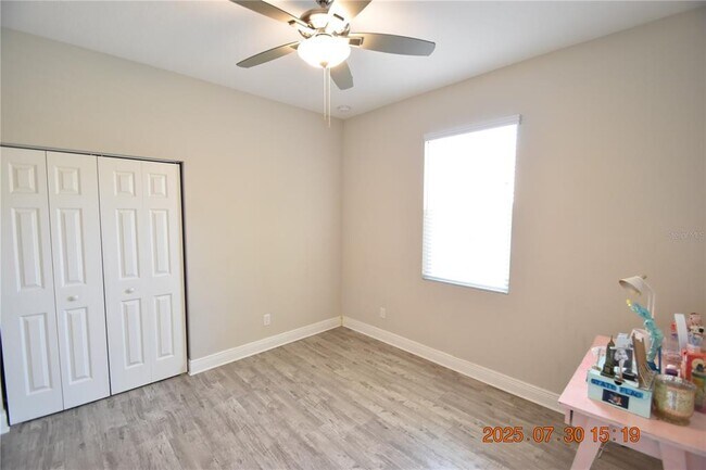 Building Photo - 4101 E Comanche Ave