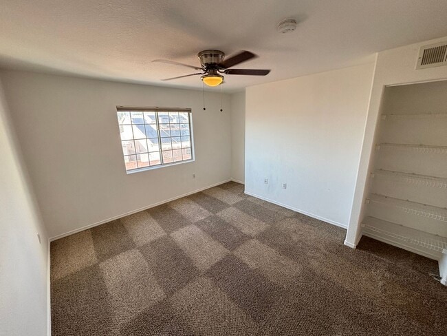 Building Photo - Beautiful 2Bed/2Bath home located in the C...