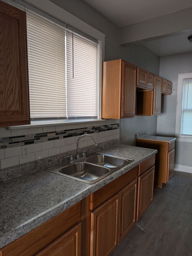 Building Photo - 19137 Norwood-4 BEDS & 2 BATHS FOR RENT!