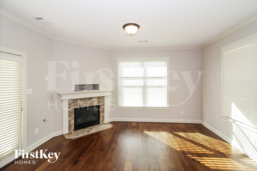 Building Photo - 6265 Dawson Creek Ln