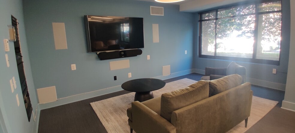 Community Room TV and lounge area - 5410 Connecticut Ave NW