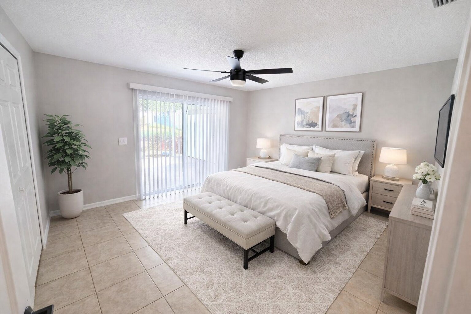 Building Photo - 215 S Boyd St