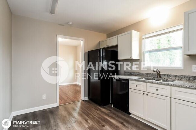 Building Photo - 5909 Ruth Dr