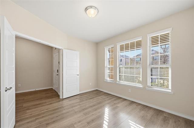 Building Photo - 940 Azure Ln