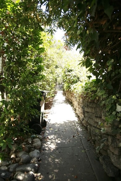 Building Photo - 6141 Monterey Rd