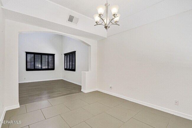 Building Photo - 13913 Golden Mesa Ct