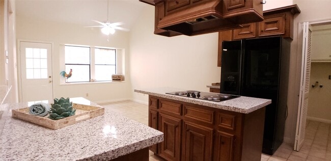 Building Photo - 6607 Tournament Dr