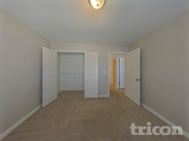 Building Photo - 108 Dalston Rd