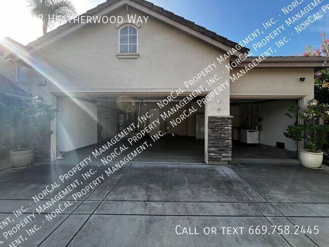 Building Photo - 17032 Heatherwood Way