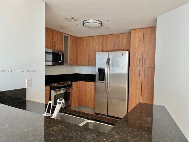 Building Photo - 7900 Harbor Island Dr