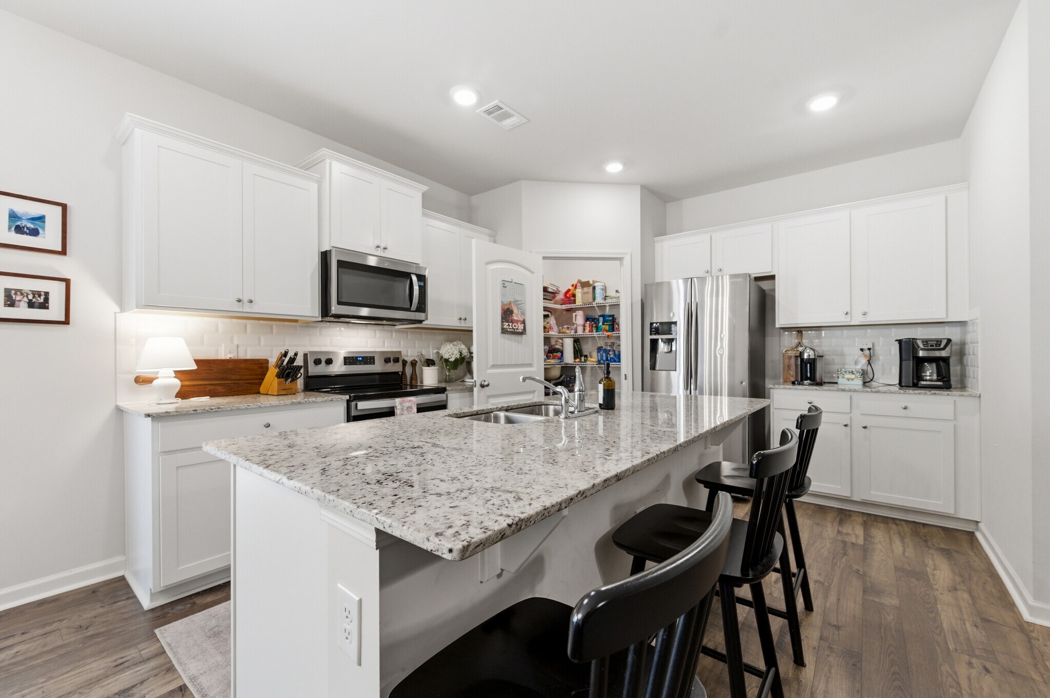 Building Photo - 503 Stoneybrook Dr