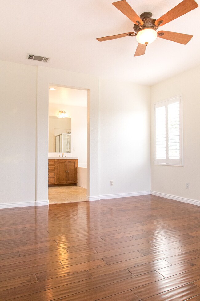 Building Photo - 3br/3.5ba Home in Carmel Valley-Torrey Hig...