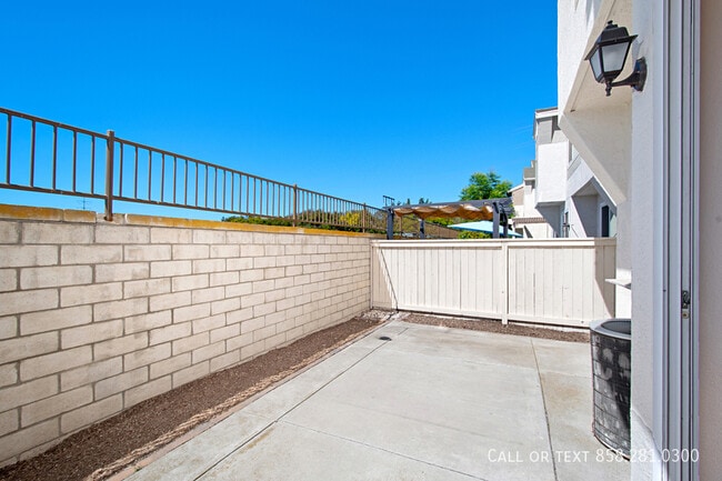 Building Photo - 11894 Scripps Creek Dr