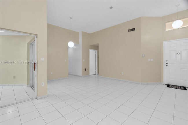 Building Photo - 11473 SW 72nd Terrace