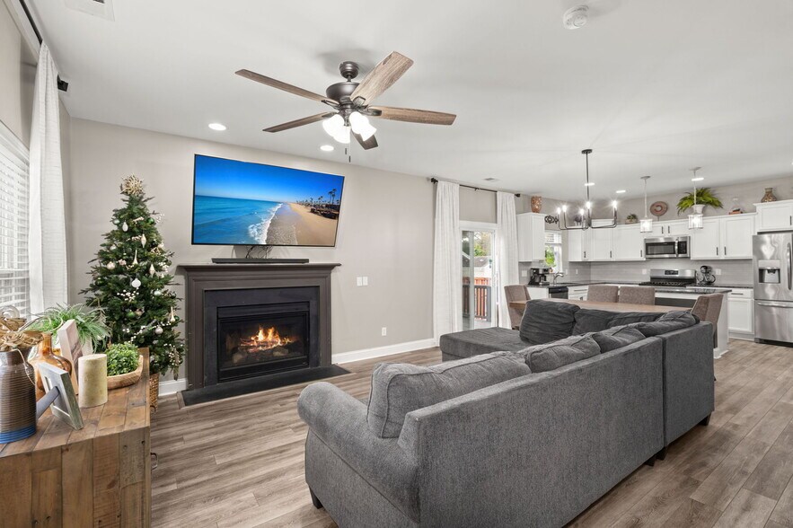 Building Photo - 65 Folly Road Blvd