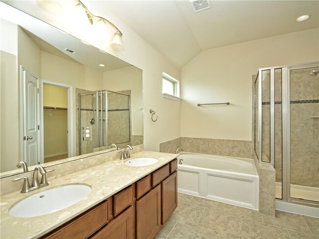 Building Photo - Excellent one story home available in Falc...