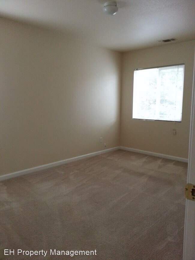 Building Photo - 4 br, 2.5 bath House - 8851 Black Marlin C...