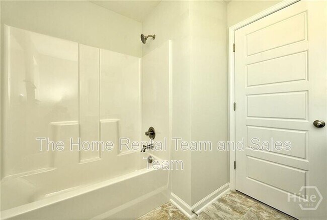 Building Photo - 293 McCrady Dr