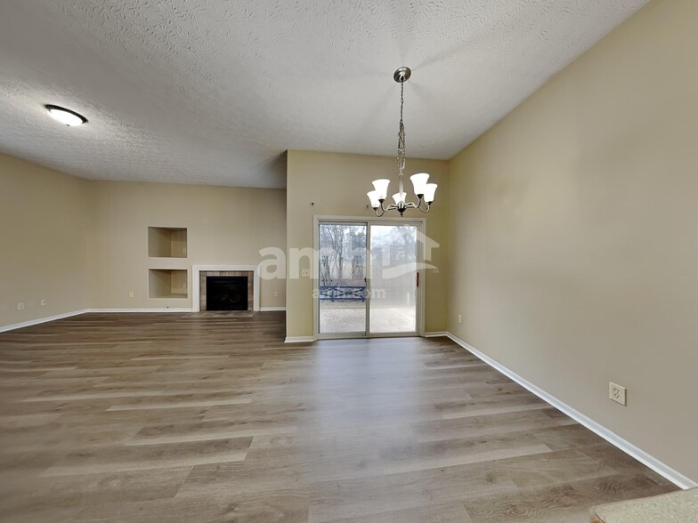 Building Photo - 7794 Birch Creek Dr