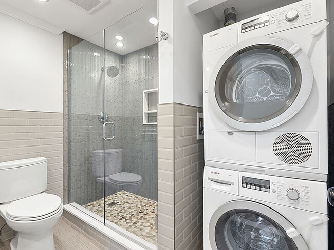 Building Photo - "Charming 2-Bedroom Retreat in the Heart of Boston's Vibrant North End"