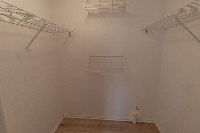 Building Photo - 1325 Godas Cir