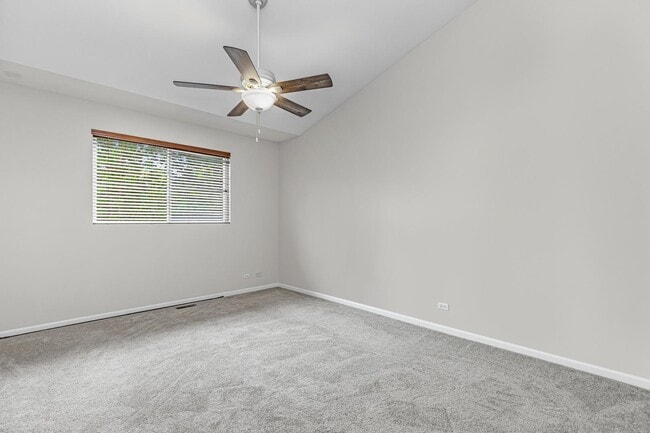 Building Photo - 1047 Chadwick Dr