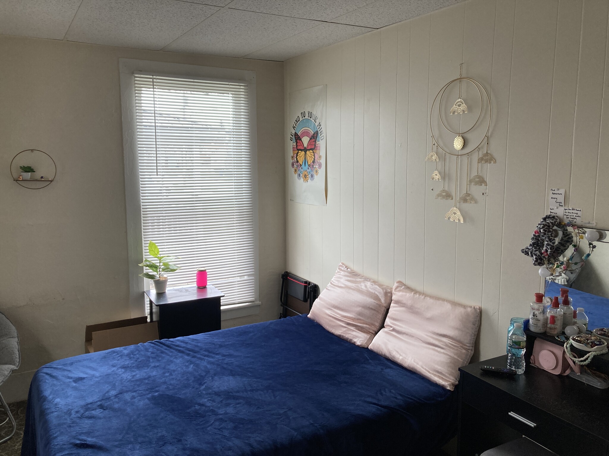 Building Photo - 80 Lake St