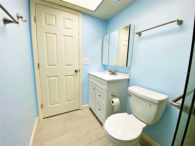 Building Photo - 2003 Greenbriar Blvd