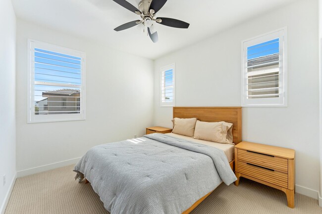 Building Photo - 35722 McCarthy St