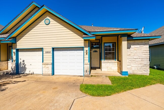 Building Photo - Beautiful 3 bedroom, 2 bathroom home in We...
