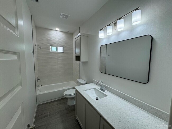 Building Photo - 16 N 58th St