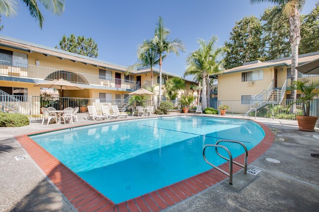 Building Photo - Cypress Garden Villas