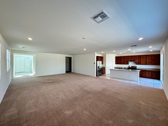 Building Photo - Cassia Patrick & Cimarron