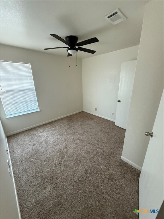 Building Photo - 1402 Chips Dr