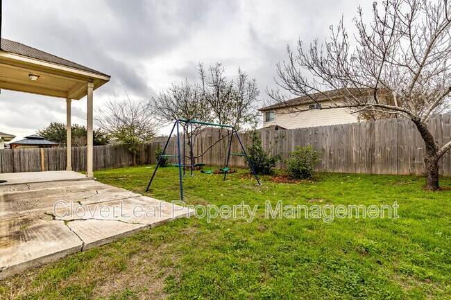 Building Photo - 2424 Dimmitt Dr