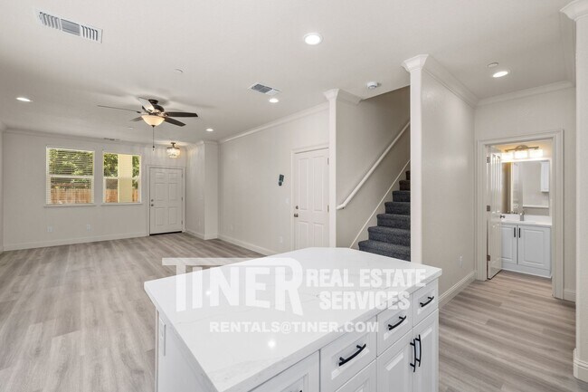 Building Photo - 1511 Bell St