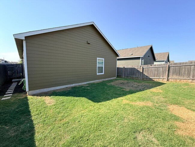 Building Photo - 355 Geode Glen