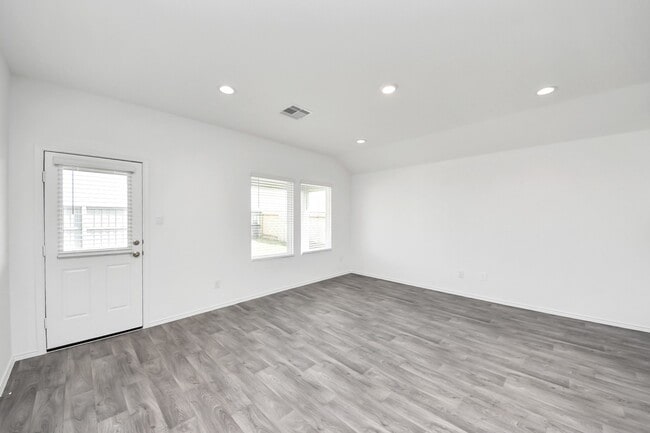 Building Photo - 2007 Woodlark Way